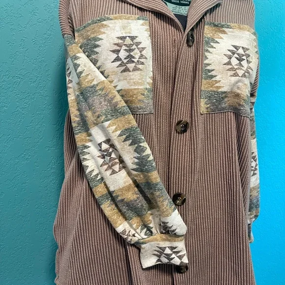 Aztec Shacket - Picture 6 of 8